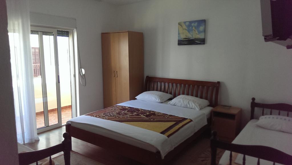 Apartments Lati Ulcinj Chambre photo